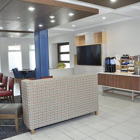 Holiday Inn Express Windsor Sonoma Wine Country By Ihg Exteriör bild