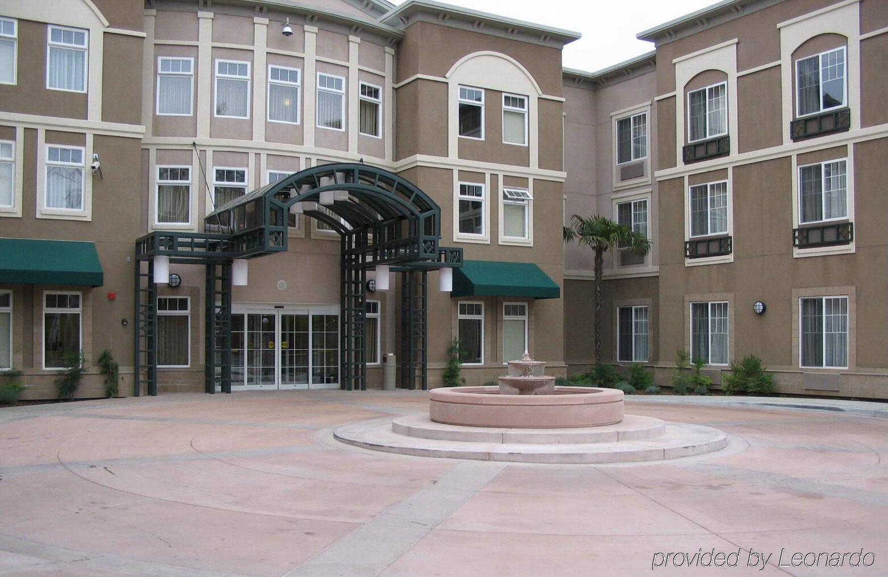 Holiday Inn Express Windsor Sonoma Wine Country By Ihg Exteriör bild